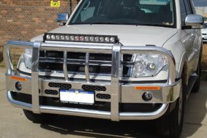 Mitsubishi Pajero with Bullbar