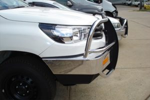 Toyota Hilus side view of Bullbar