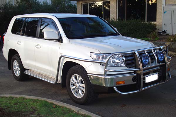 Keep Your Toyota Landcruiser Safe on WA Outback Roads with A Bullbar