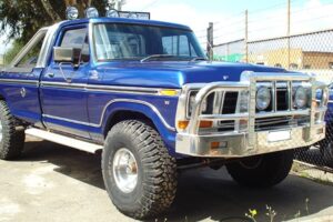 Ford F100 Bullbar and headlights