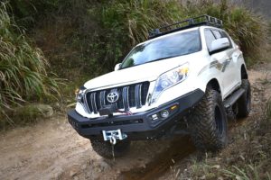 LC150-036 Prado 2014 on 2 spotlight