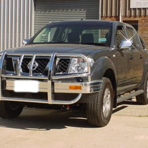 Genuine nissan navara clearance d40 nudge bar