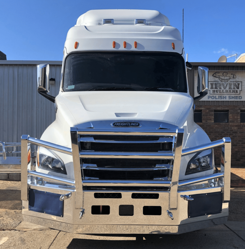 Freightliner Cascadia bullbar