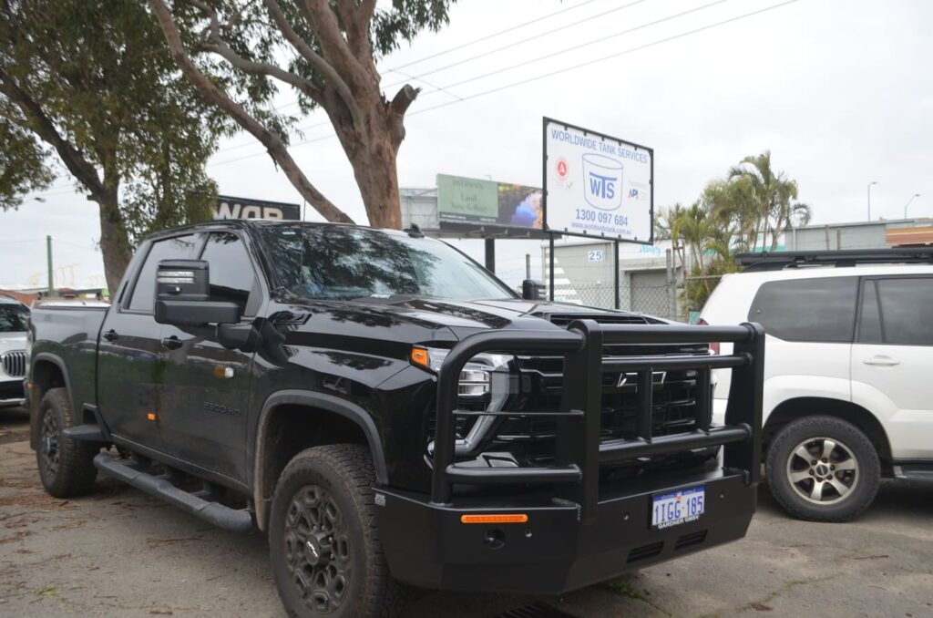 CHEVROLET SILVERADO BULLBAR